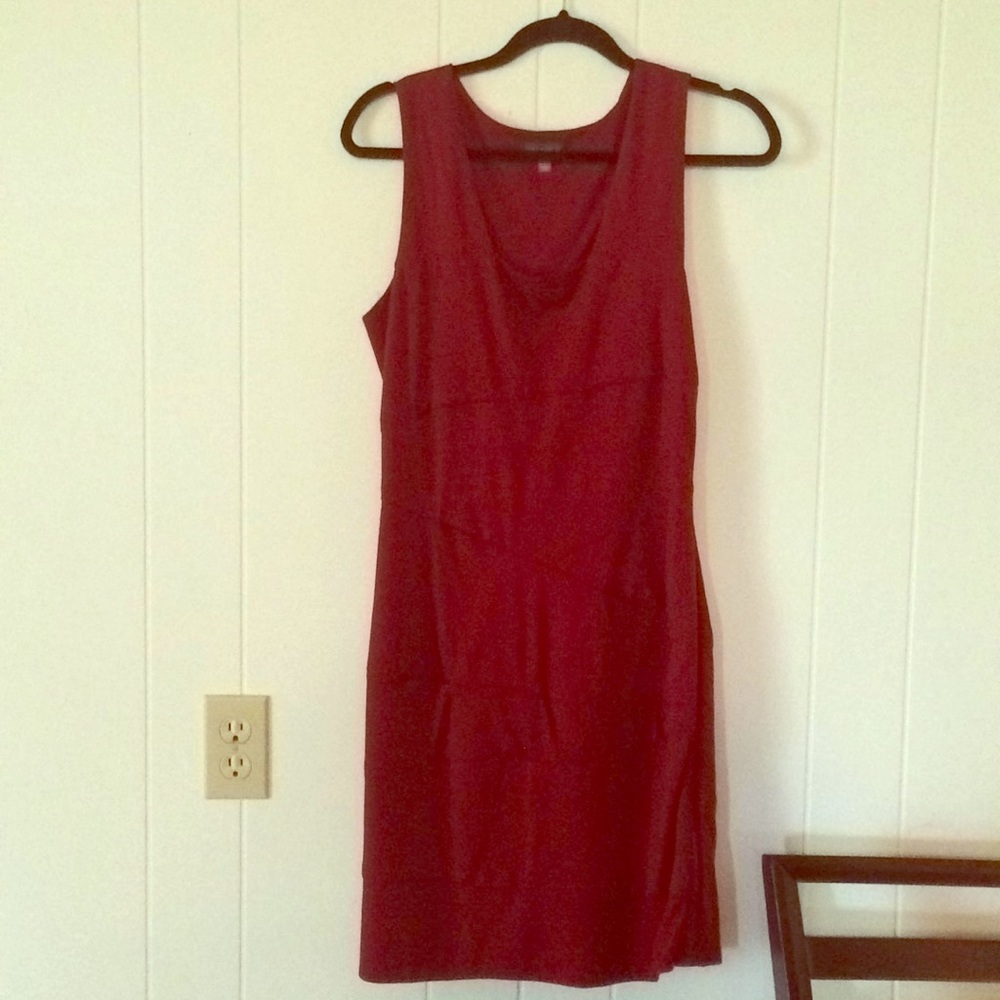 Vince Camuto red cocktail dress